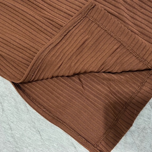 Ribbed Brown Maternity Dress - Picture 6 of 6